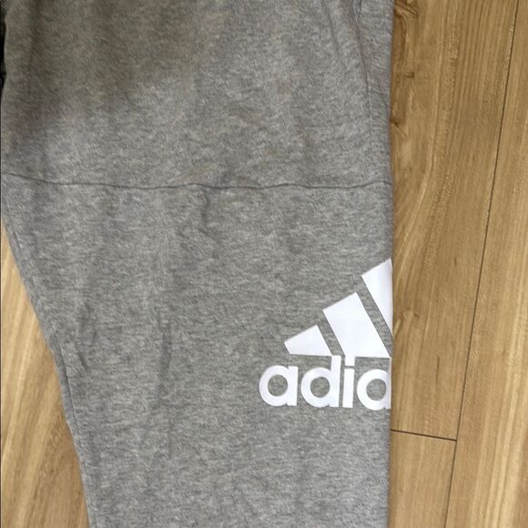 Adidas Gray Sweatpants with Elastic Cuffs - Picture 3 of 11